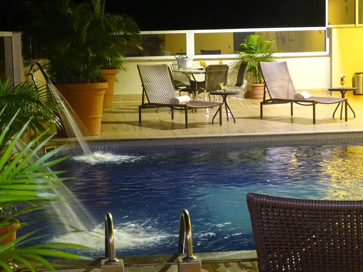 Tryp By Wyndham Manaus Hotel Buitenkant foto
