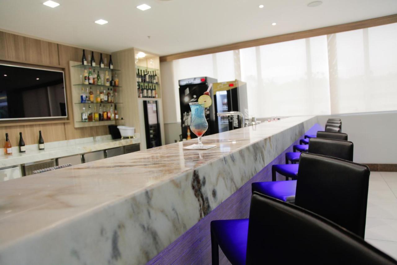 Tryp By Wyndham Manaus Hotel Buitenkant foto